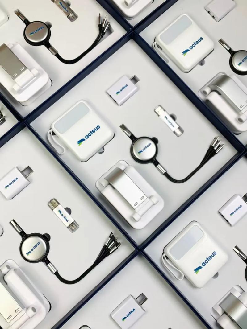 3C數碼電子組裝禮盒 方形四電子產品的創意搭配之道